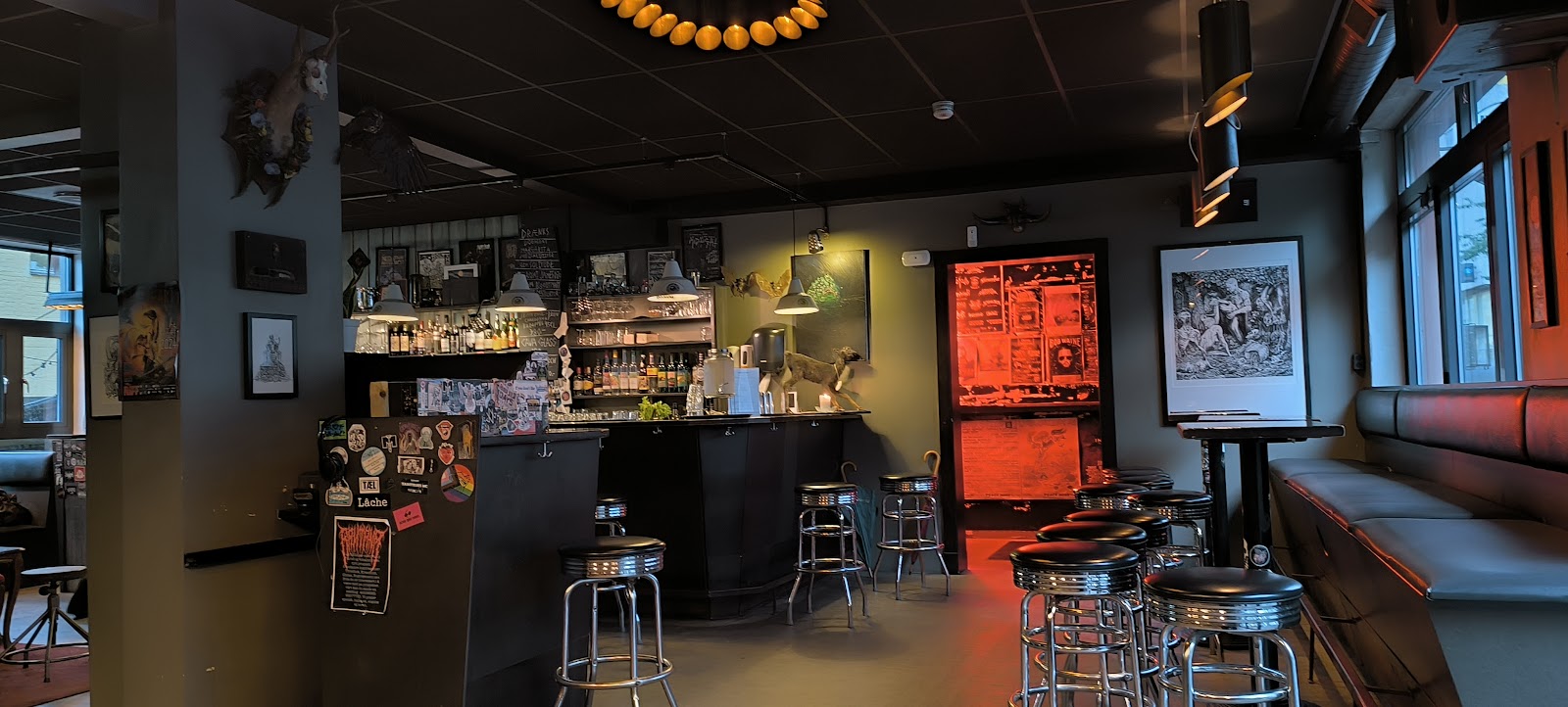 Kniven Bar – Bar, Oslo